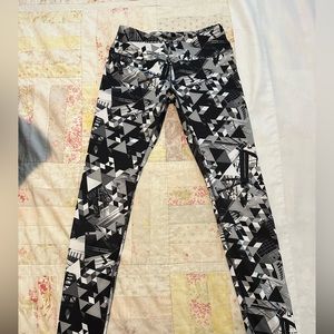 Reebok leggings small